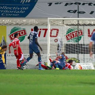 Ajaccio no sale de la zona de descenso