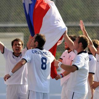 Chile gana bronce en hockey varonil