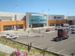 Esta tarde se registró un enfrentamiento en una plaza de Los Cabos, por lo que las personas fueron desalojadas. ESPECIAL  /