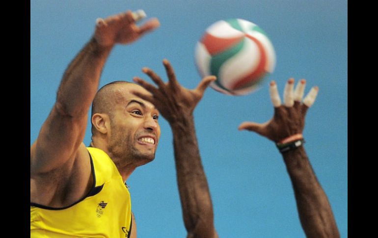 Brasil dominó voleibol de sala y playa; varonil y femenil. AP  /