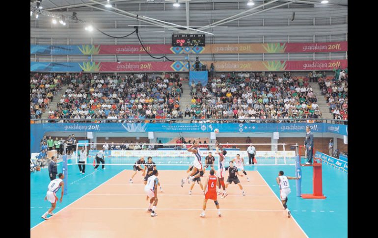 Lleno total en el Complejo de Volibol. El apoyo del respetable no bastó para México.  /