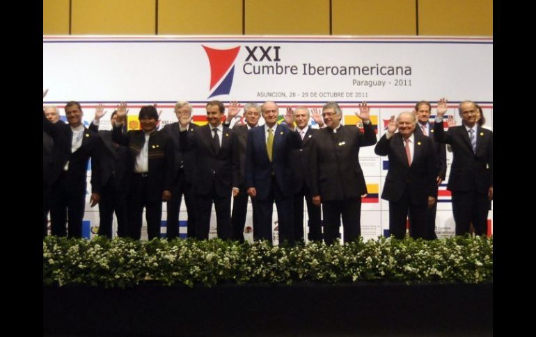 La cumbre finaliza con el anuncio de que la próxima cita será en Cádiz . EFE  /