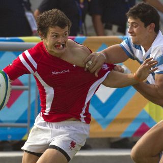 Canadá con suerte en el rugby