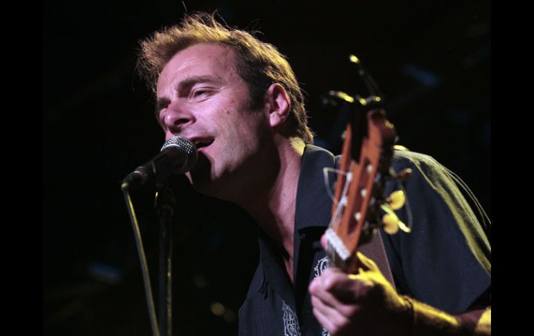 Kevin Johansen. Ritmo y carisma en una noche que puso a baliar a todos.  /