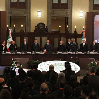 Calderón llama a cortar de tajo la corrupción