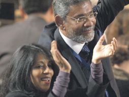 Delegados de la UNESCO aplauden el ingreso de Palestina como “Estado miembro” número 195. AP  /