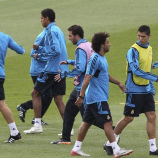 El Real Madrid medirá sus refuerzos ante el Lyon