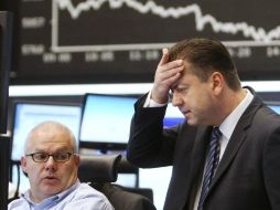 El principal indicador en la Bolsa de Frankfurt perdió 5.0 por ciento al finalizar la jornada. AP  /