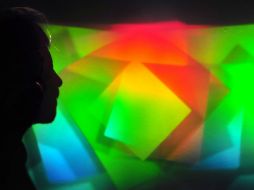 La bombilla podría ser derrocada por un nuevo material flexible. AFP  /