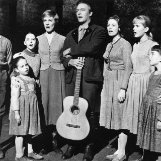 Una exposición analiza el mito y la realidad de 'La novicia rebelde'