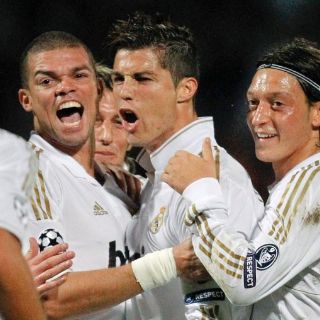Real Madrid avanza a octavos de Champions