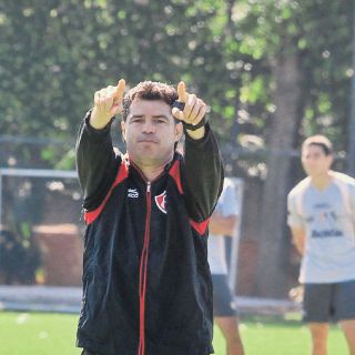 Chávez, preocupado por la cantidad de goles que reciben