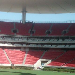 Trabajan a marchas forzadas en el Omnilife