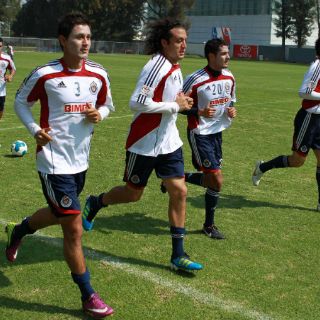 Chivas buscará amarrar el liderato ante Tuzos