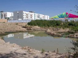 Las aguas negras de la Villa Panamericana fueron a dar a varias fosas que se encuentran a cielo abierto.  /