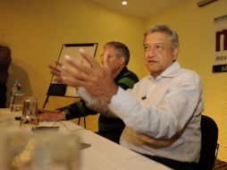 El aspirante de la izquierda, Andrés Manuel López Obrador dijo que respetará la encuesta y no peleará. J. MENDOZA  /