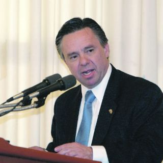 Eduardo Medina Mora niega haber permitido ingreso ilegal de armas a México