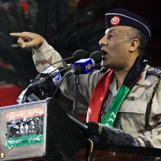 Leales a Gadhafi prometen seguir lucha en Bani Walid