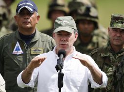 Juan Manuel Santos, confirmó hoy que gente dentro de las FARC ayudó a la operación que abatió a Alfonso Cano. REUTERS  /