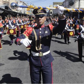 El Salvador festeja Bicentenario de Independencia sin Mauricio Funes
