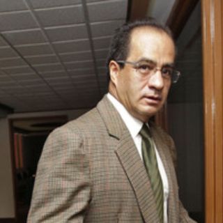 Suspendidas, elecciones internas del PRD en Oaxaca y Chiapas: Bejarano