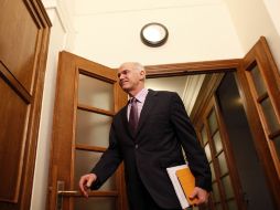 Papandreou (foto) se reunió hoy con sus ministros en una sesión extraordinaria del gabinete. EFE  /