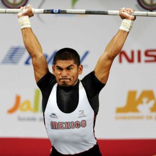 Lino Montes destaca en Mundial de Levantamiento de Pesas