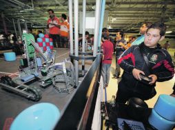 Estudiantes de preescolar hasta bachillerato dan sus primeros pasos en los ámbitos científico y tecnológico.  /