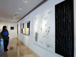 Vista de la exposición Silencios, de Lorenza Aranguren. La muestra incluye 10 cuadros.  /