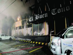 Aspecto de la fachada del diario. La redacción quedó completamente destruida. EL UNIVERSAL  /