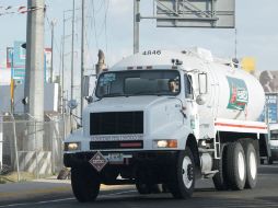 El impuesto a la gasolina que distribuye Pemex debe canalizarse a proyectos que detonen la productividad. ARCHIVO  /
