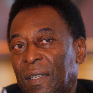 Pelé compara a Neymar con Maradona y Messi