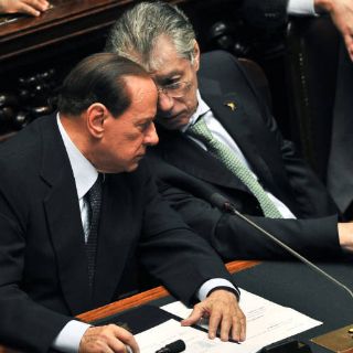 Pide Bossi a Berlusconi que dimita