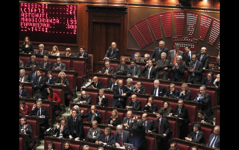 Un tablero muestra los resultados de la votación en el congreso. REUTERS  /