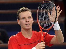 Tomas Berdych celebra después de vencer al español Fernando Verdasco durante primer ronda del Masters 1000. EFE  /