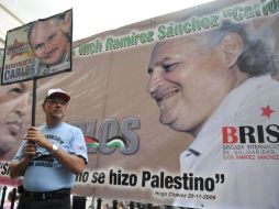 Manifestantes exigieron al Gobierno de Hugo Chávez, gestionar la inmediata repatriación de 'Carlos'. AFP  /