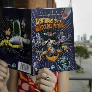 Cómic con 80 colaboradores entra al récord Guinness
