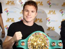 Saúl 'Canelo' Álvarez va por otra defensa del título superwelter. MEXSPORT  /