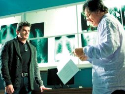 Sergio Basáñez (izquierda) es uno de los protagonistas de la serie ''A corazón abierto''. EL UNIVERSAL  /