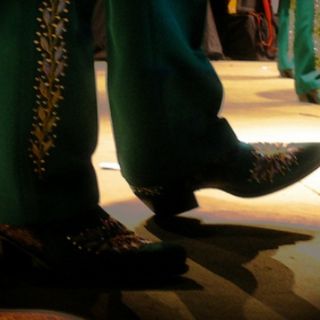 Someten a votación dictamen para prohibir narcocorridos