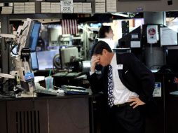 Ls preocupaciones por Italia y Grecia ocasionaron que todos los sectores de Wall Street terminaran en terreno negativo. EFE  /