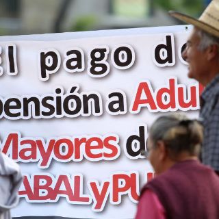 Este jueves podría levantarse plantón de adultos mayores en el Congreso