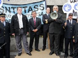 Pilotos y sobrecargos de Mexicana de Aviación se manifestaron por segundo día consecutivo. NOTIMEX  /