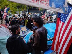 Pese a las agresiones recibidas, manifestantes continúan instalados en sus campamentos. AFP  /