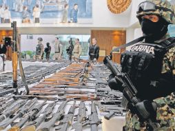 El tráfico ilegal de armas a México tiene molestos a los senadores. EL UNIVERSAL  /