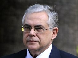 Lucas Papademos asegura que su mayor prioridad es salvar a Grecia de una crisis financiera mayor. AFP  /