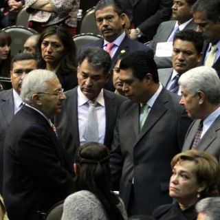 Reaccionan políticos en Twitter al accidente de Blake Mora