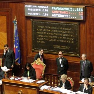 Senado de Italia aprueba reformas pedidas por la UE