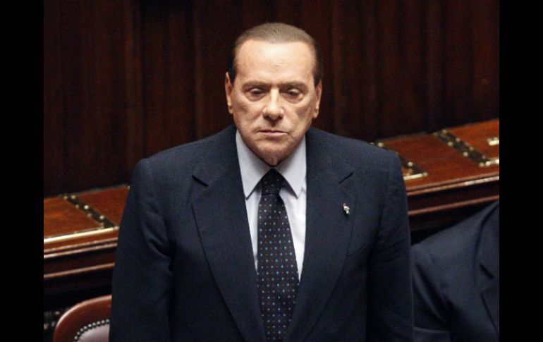 El comentarista político Sergio Rizzo dijo que Berlusconi es incapaz de mantenerse lejos de la vida pública. AP  /