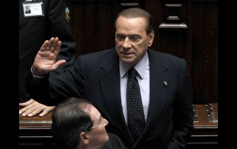 El hasta hoy primer ministro italiano, Silvio Berlusconi prometió que abandonará su cargo cuando su país acepte las medidas de la UE.  /